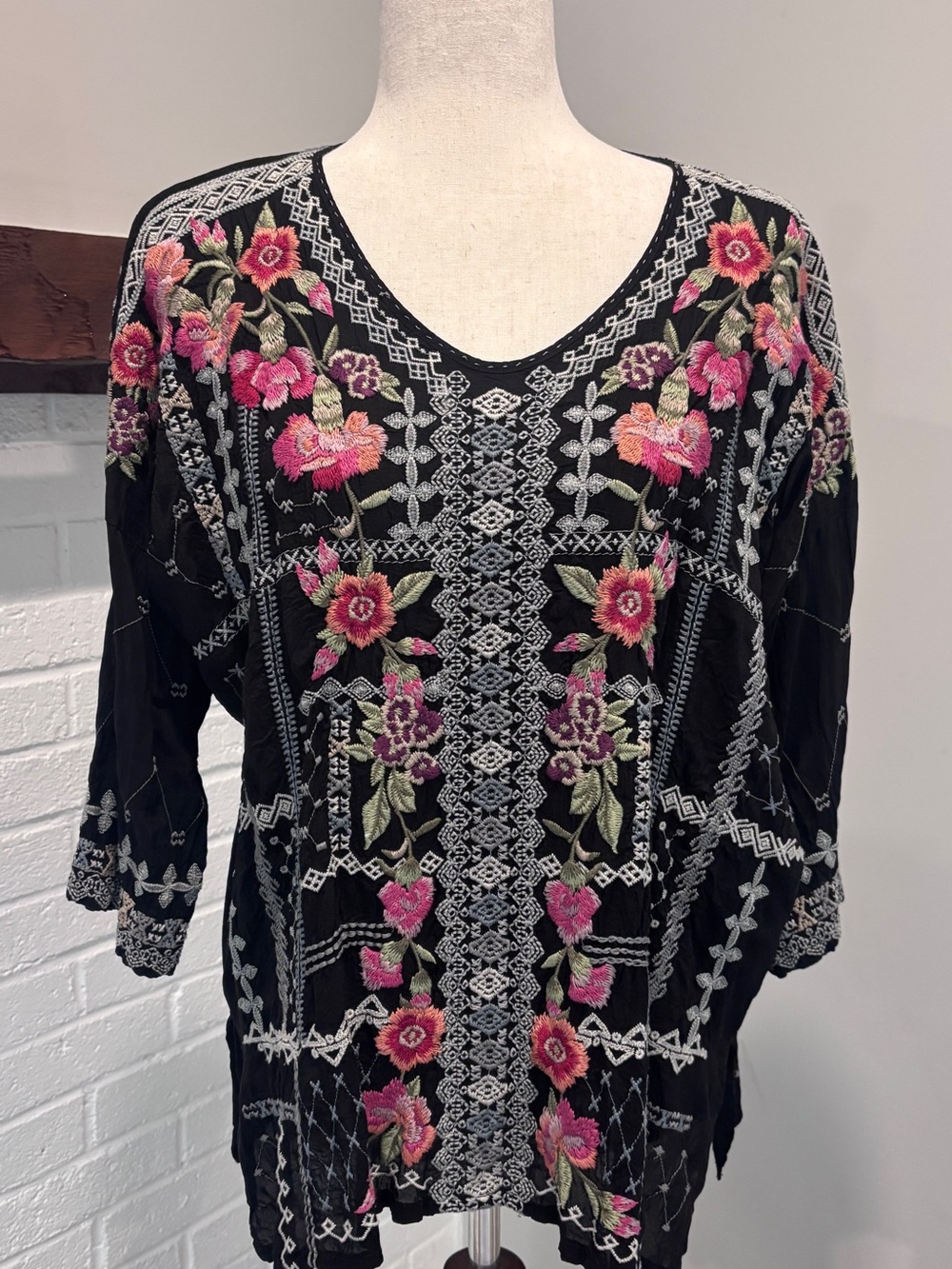 Johnny Was Embroidered Black Floral V-Neck Women's Dress